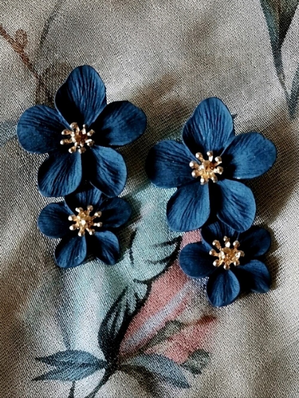 Dusty Midnight Blue Matte Gold Tone Metal Pierced Earrings Plumeria Flower NEW